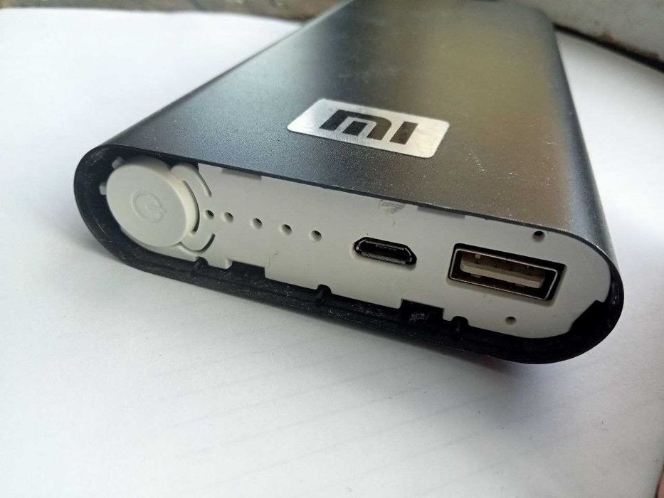 Розбитий Power Bank Xiaomi 20800 mAh на запчастини