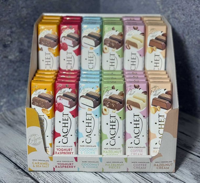 Батончики Cachet молочний,чорний шоколад з різними начинкам 45-50 г