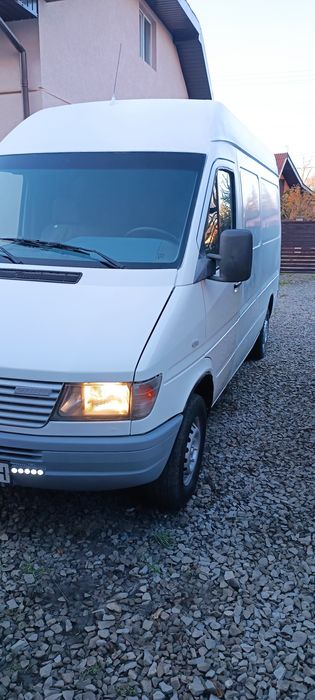 Mercedes Sprinter. Мерседес Спрінтер.