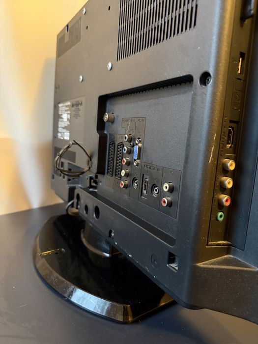 TV Sony Bravia Lcd 22 Cale
