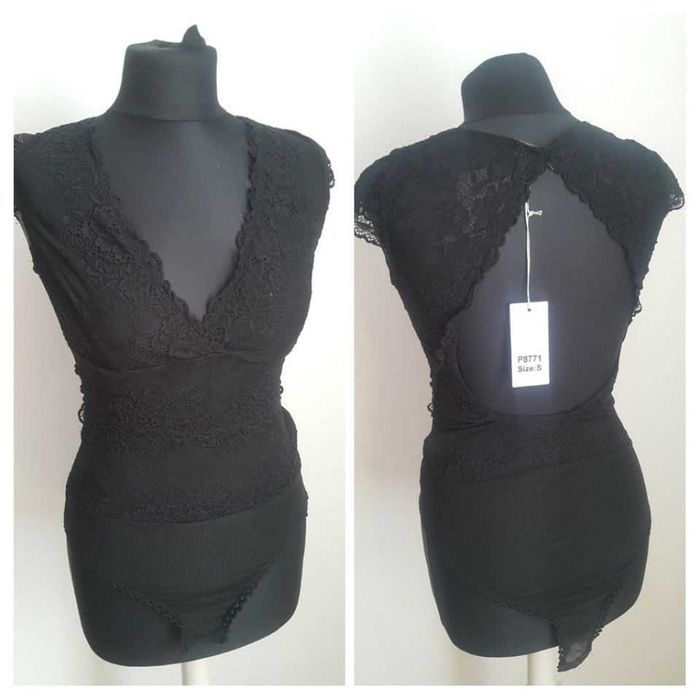 Eleganckie czarne koronkowe body