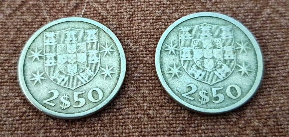 Portugal/República - 2 moedas de 2,50 escudos de 1963 e 1964
