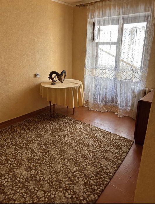 Продаж 3к квартири район Новомиколаївки