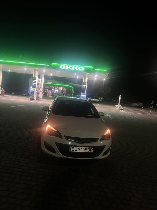 Опель астра j 2012 торг!!!