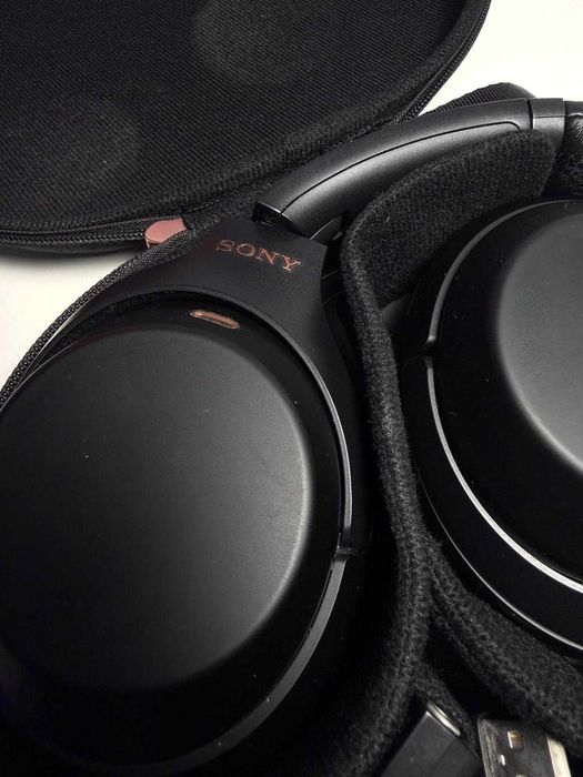 Sony WH-1000XM3 - Auscultadores com Noise Cancelling Premium