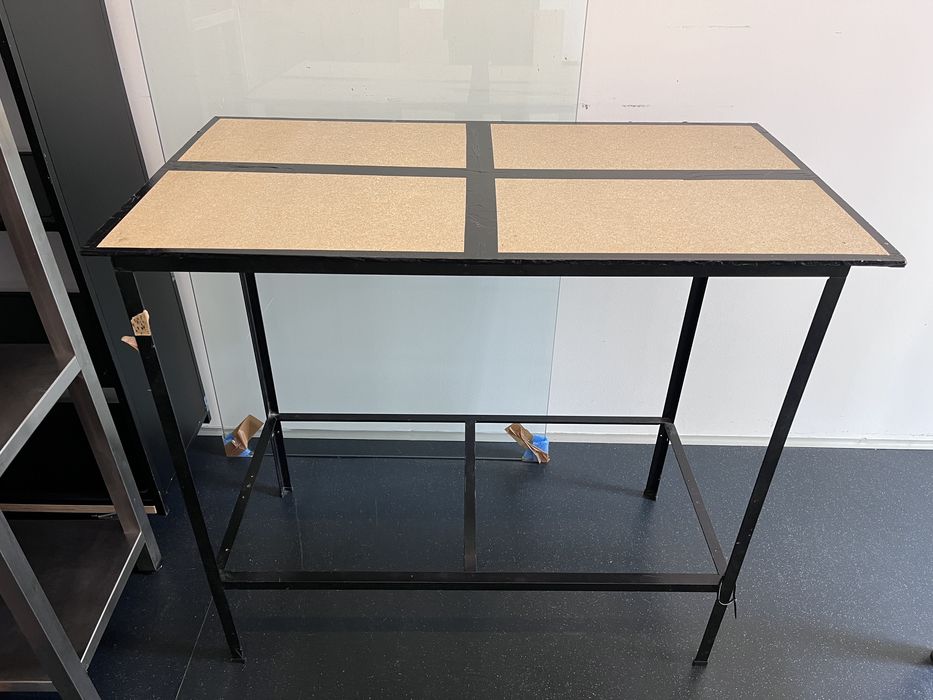 Mesa Bancada de trabalho em ferro