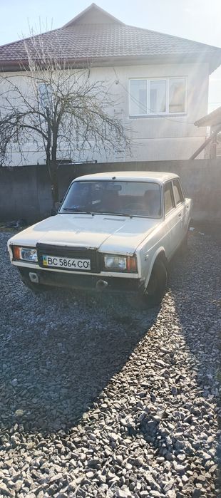 Продам ВАЗ 2107 сів поїхав