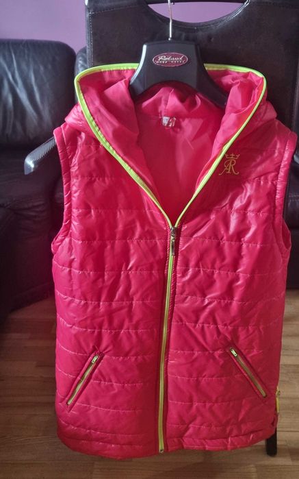 Bezrękawnik r.146 nowy bez metki