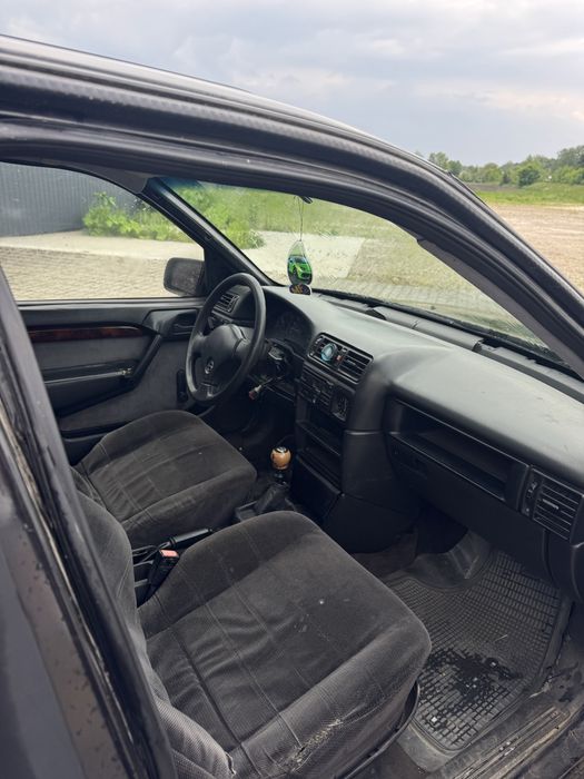 Продам opel vectra 2.0 бензин