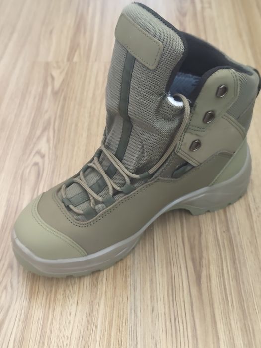 Продам зимові черевики 42р.