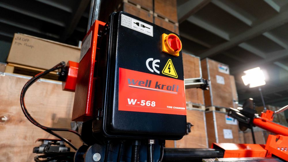 Вантажний шиномонтажний верстат Well Kraft W-568