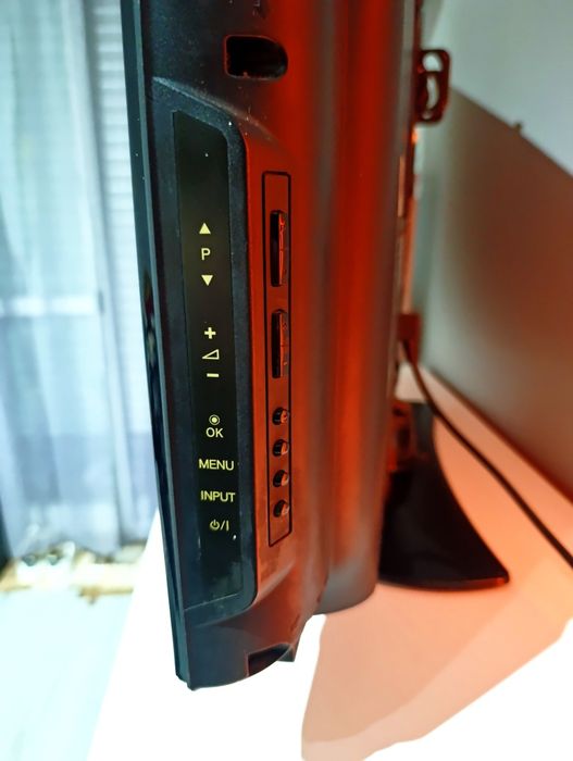 Televisão LG 32 polegadas - Ideal para Box ou Consola"