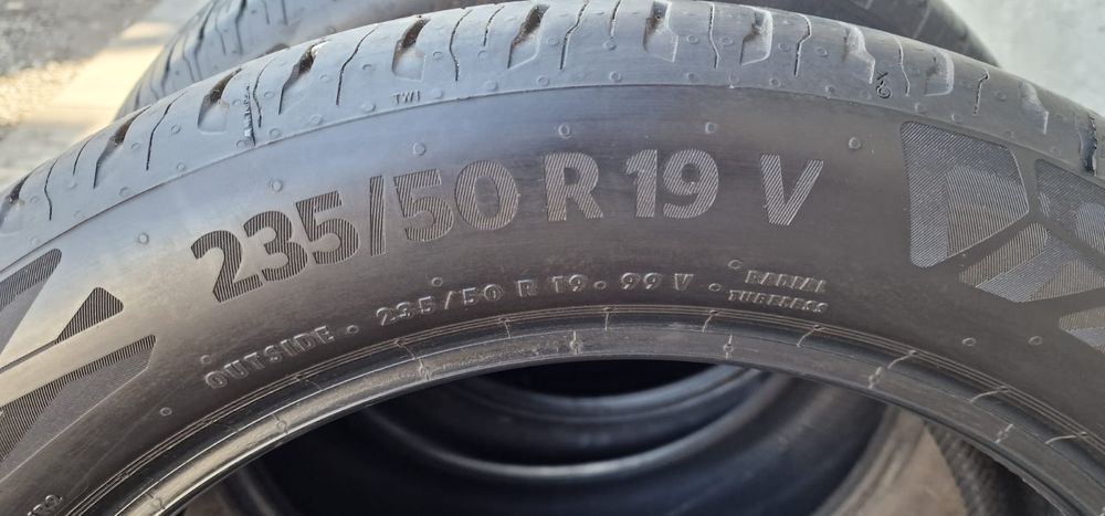 Komplet opon Continental 235/50 R19 V – 6–7 mm - stan bardzo dobry!