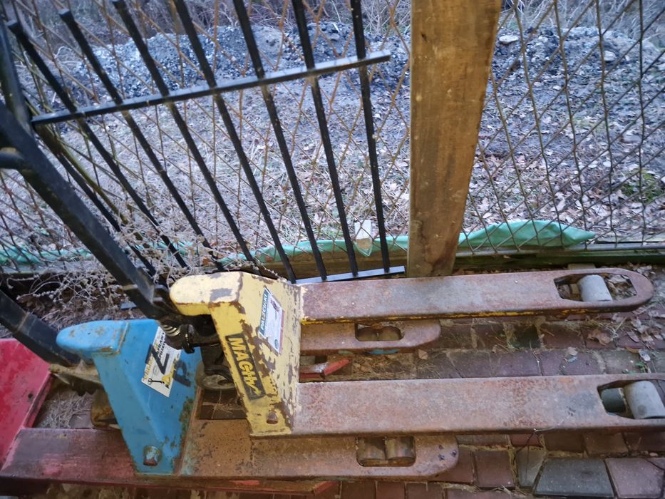 Wózki paletowe magazynowe do naprawy remontu paleciaki