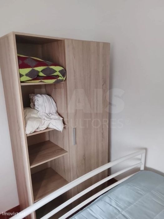 Moradia T2 com Quintal, Terraço e Churrasqueira em Vila Nova de Mil...