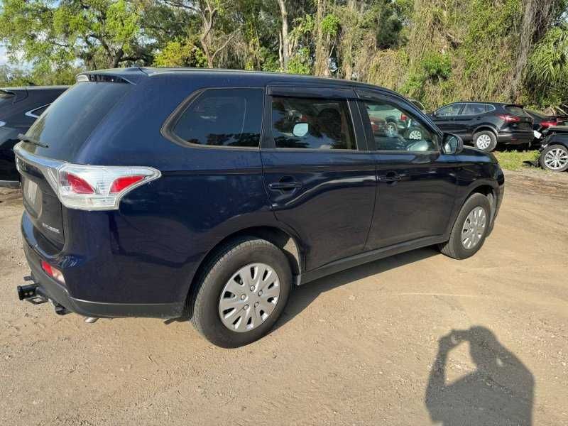 Разборка шрот Mitsubishi OUTLANDER 2017 фара капот дверь крыло фонарь