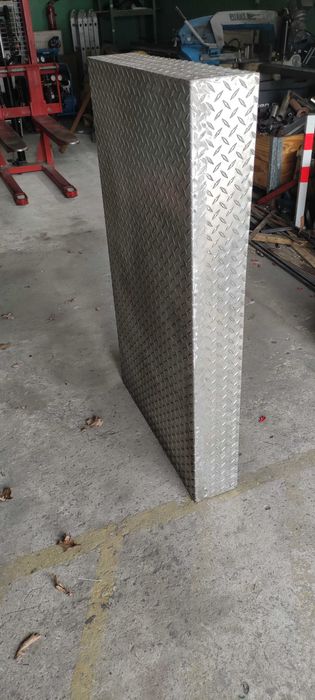 Pojemnik aluminiowy