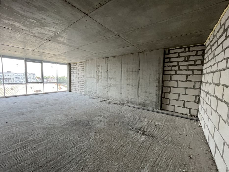 Продам комерційне приміщення під офіс в новому БЦ “Бізнес-Сіті”