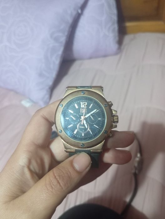 Relogios usados como novos