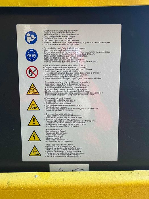 Електрокара після капремонту з новою тяговою акумуляторною батареєю