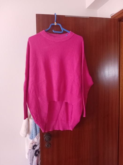 Várias camisolas de malha