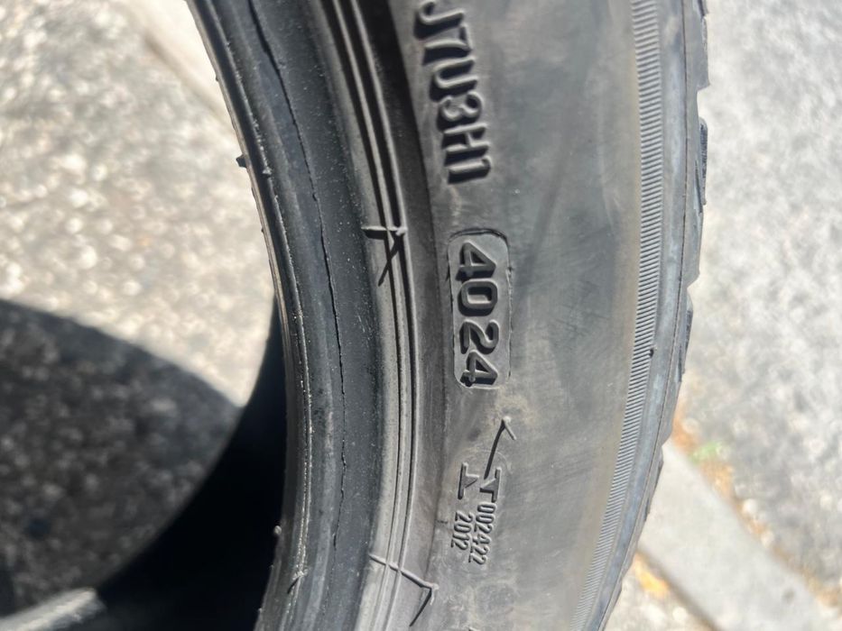 225/45/18 Bridgestone 2 pneus