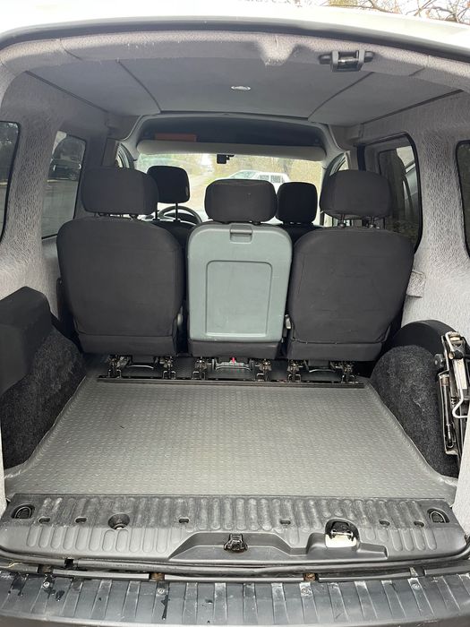 Рено кенго пасажир