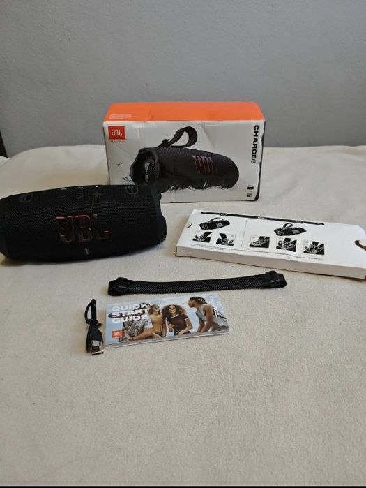 JBL Charge 6 Nova