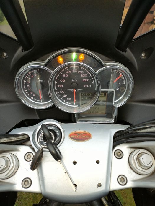 Moto Guzzi Norge 1200 czarny