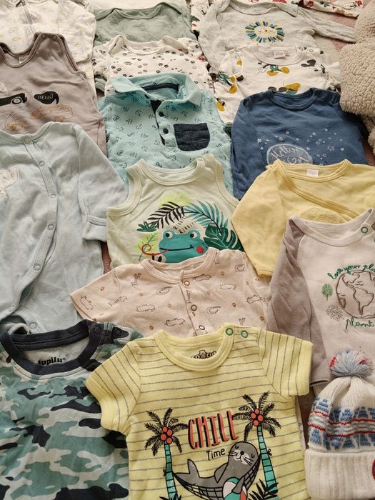 Sprzedam ubranka dla chłopca r.68/50szt