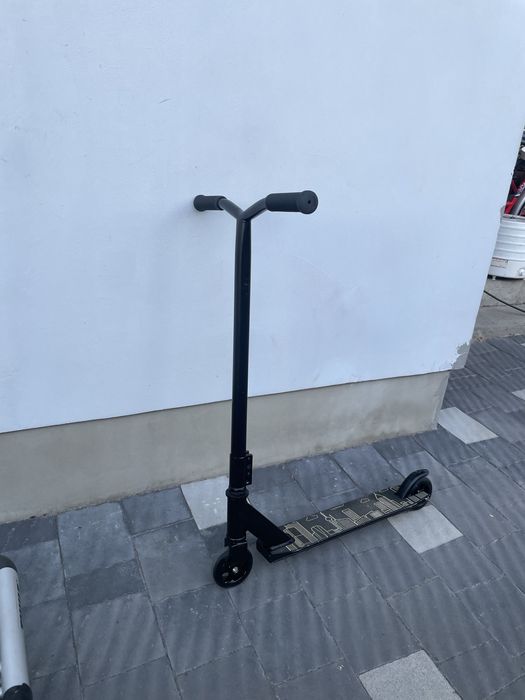Продам трюковий самокат
