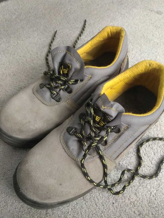 Buty robocze REIS.