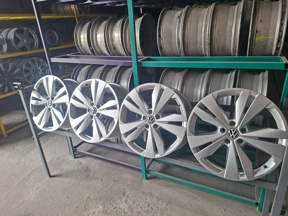 Оригінальні диски Фольцваген ID4 5/112 R19 8J ET45 11A.071.499