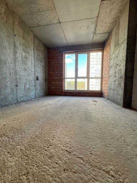 Трикімнатна квартира. Швидкий виїзд на Київ. Без комісії!