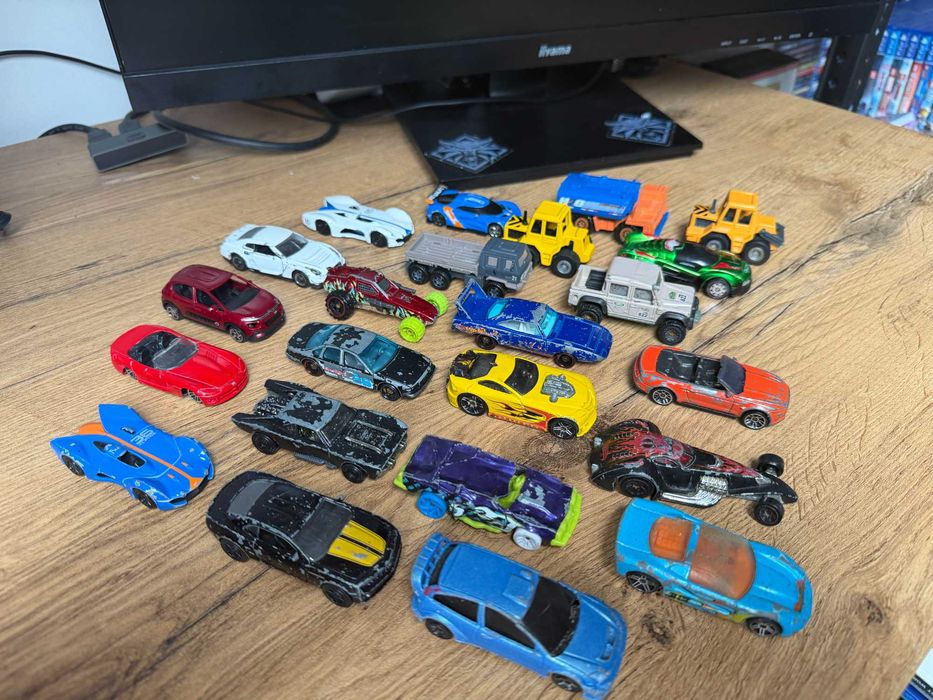 Samochodziki Hot Wheels Matchbox Maisto Majorette Siku