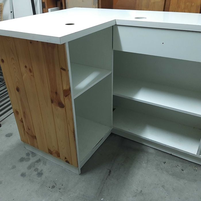 Vendo balcão branco/madeira com 1,90m x 40cm/60cm - altura 90 cm