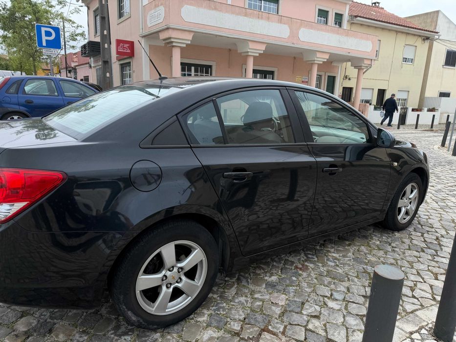 Chevrolet Cruze Gasolina/GPL • 2010 • 170 mil km • Impecável