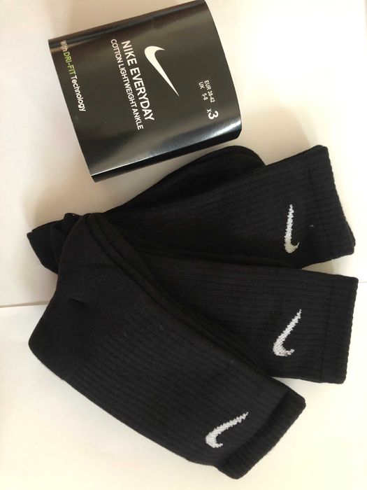6 par skarpet Nike z czystego bawełny. Czarne, długie, r.M: 38-42.