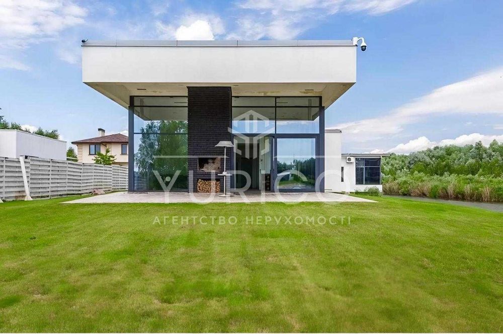 Продаж сучасного будинку Лісники.  200 м.кв.