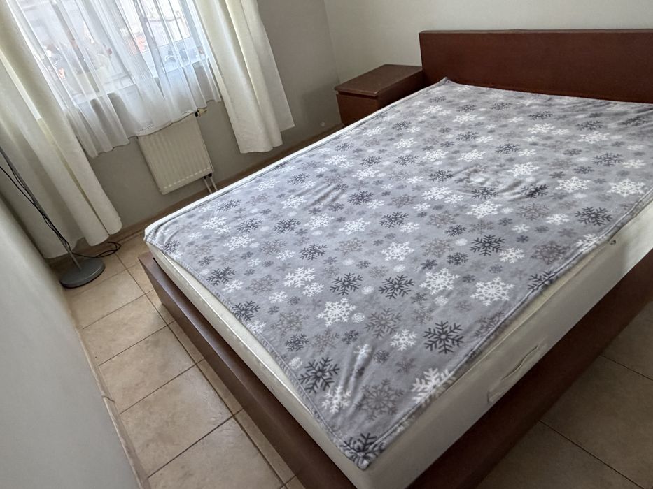 Łóżko IKEA Malm z materacem 160x200 plus gratis szafeczka Malm