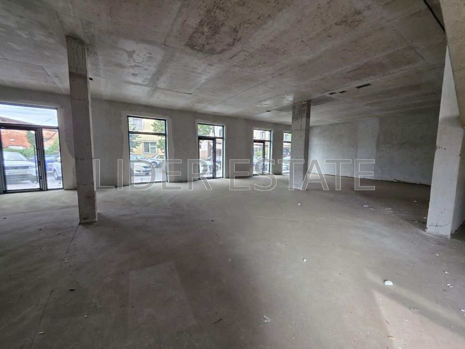 Центр|Оренда комерційного приміщення|фасад| Ужгород|