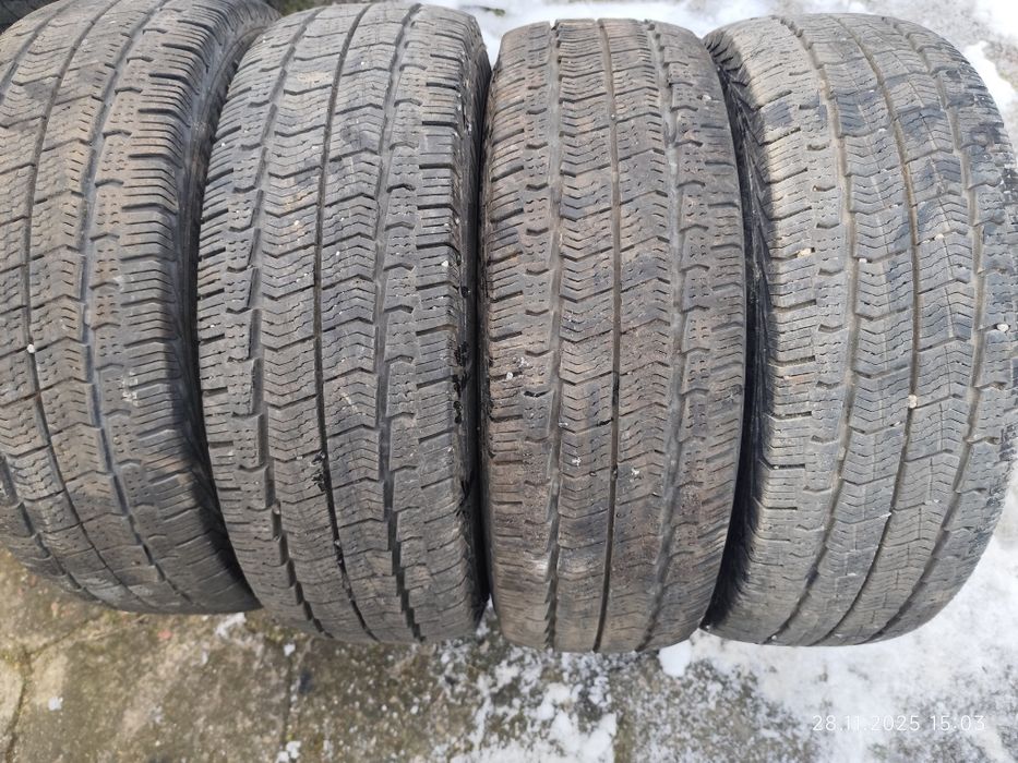195/70/15 C komplet opon zimowych MATADOR