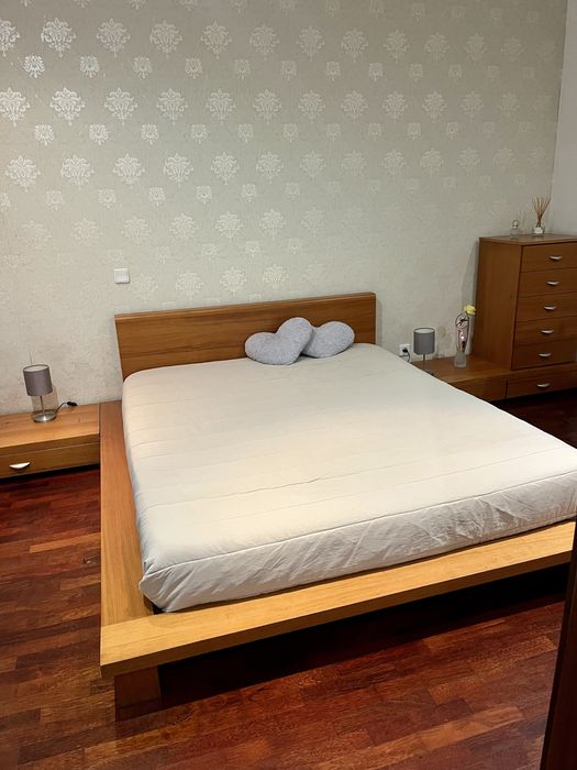 Quarto em madeira maciça