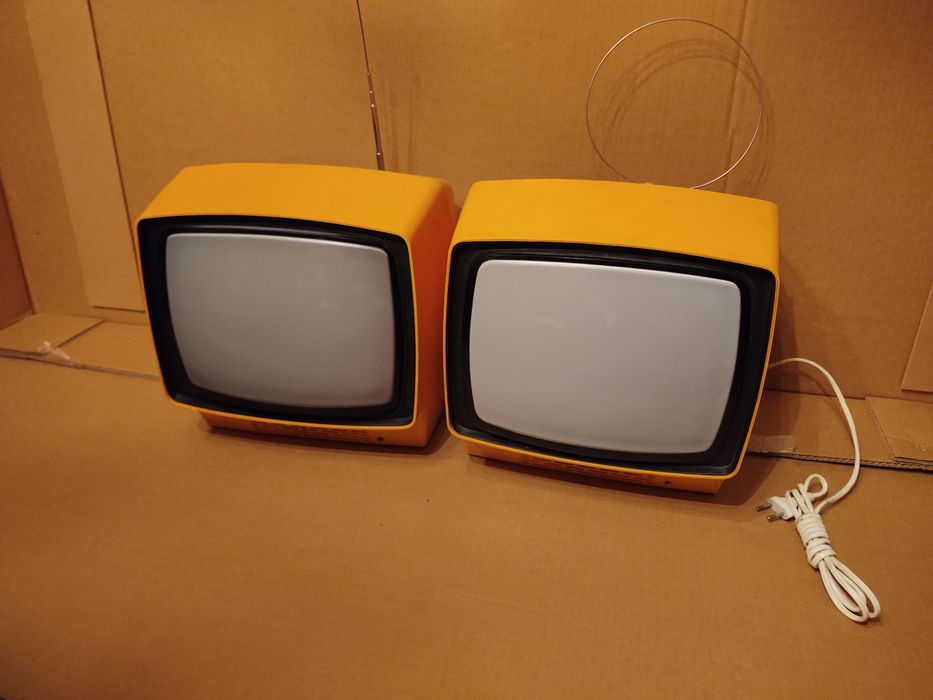 Telewizor UNITRA Unimor Neptun 150 PRL 2 sztuki