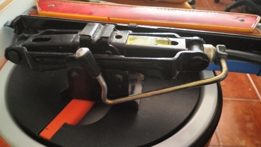 Triângulo para automovel