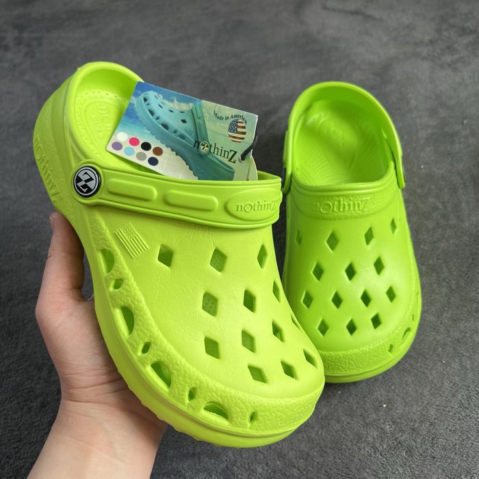 Крокси NothinZ made in USA. P. 35. Нові!!!