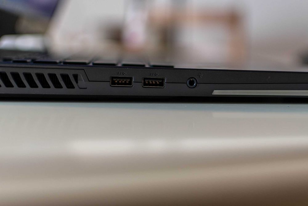 ASUS ROG Strix G17 - RTX 3070, 5900HX, 32GB, SSD 1 TB, WQHD 126% sRGB