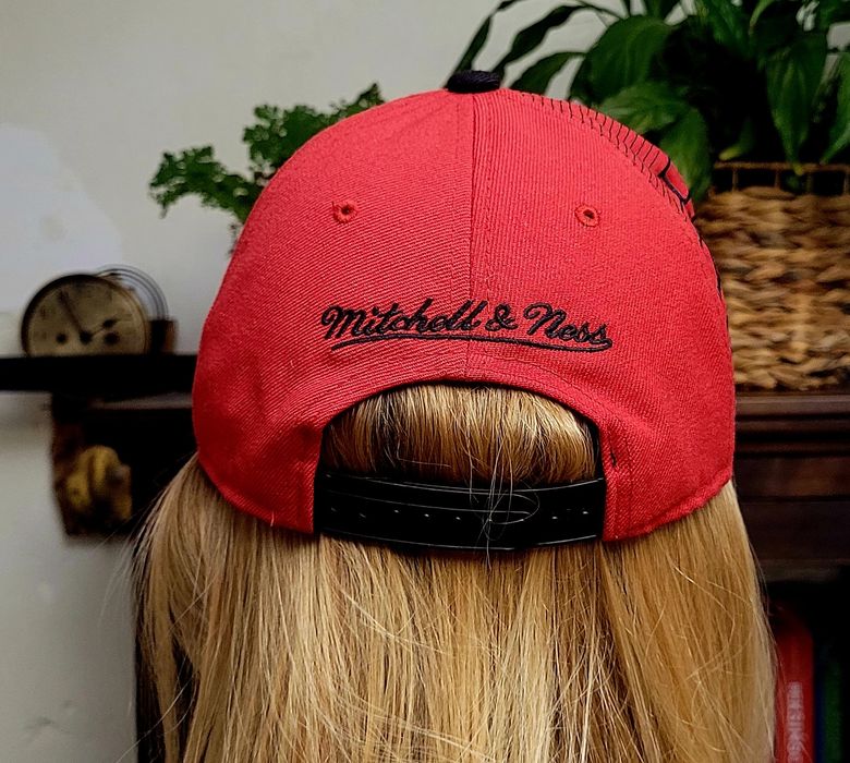 Chicago Bulls Mitchell & Ness 100% wełna czapka z daszkiem unisex