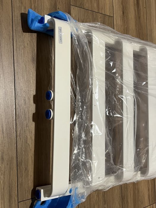 Grzejnik łazienkowy Excellent 50 x 84 cm, przyłącze 470 mm