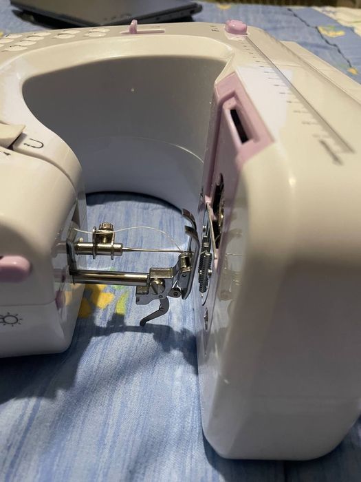 Швейная машинка  портативна Household Sewing Machine FHSM-505